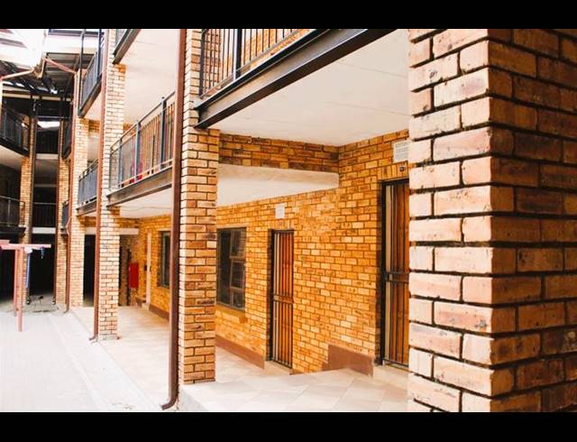 1 BEDROOM APARTMENT FOR SALE IN HONEYPARK